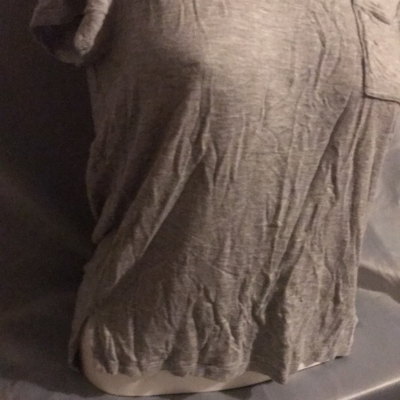 🍁Urban Kids basic t-shirt (L) - Picture 2 of 3